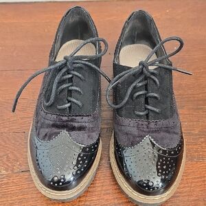 Elegant Black Velvet LeatherWomen's Oxford Or Derby Shoes Size 36 New